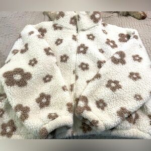 Junior XXL Waist length, zip up hoodie